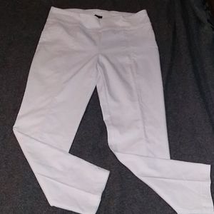 Slim leg pants, great for summer